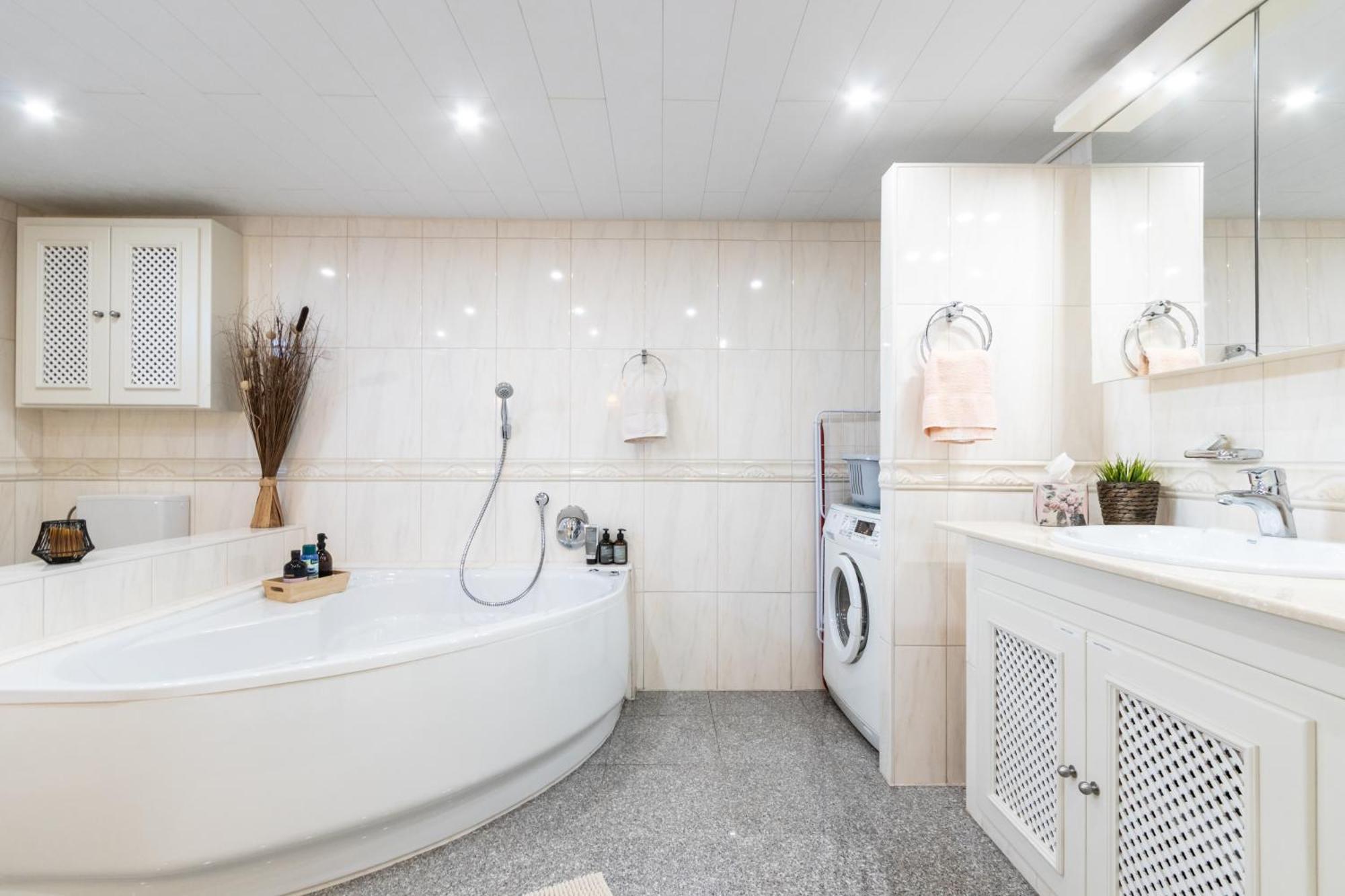 Eifelbergversteck Grosse Und Moderne Einliegerwohnung In Mayen Eksteriør billede